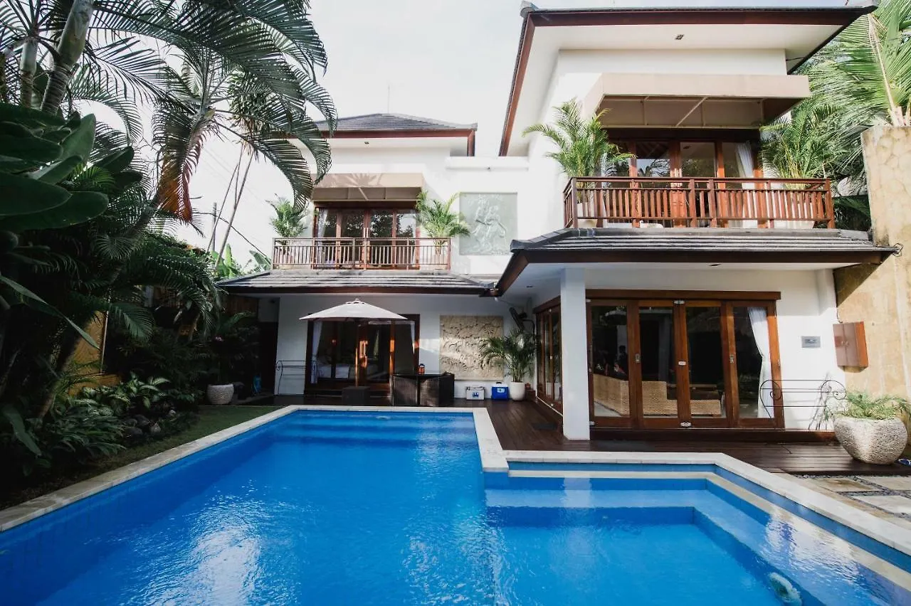 Sinta Villa Seminyak  Seminyak (Bali)